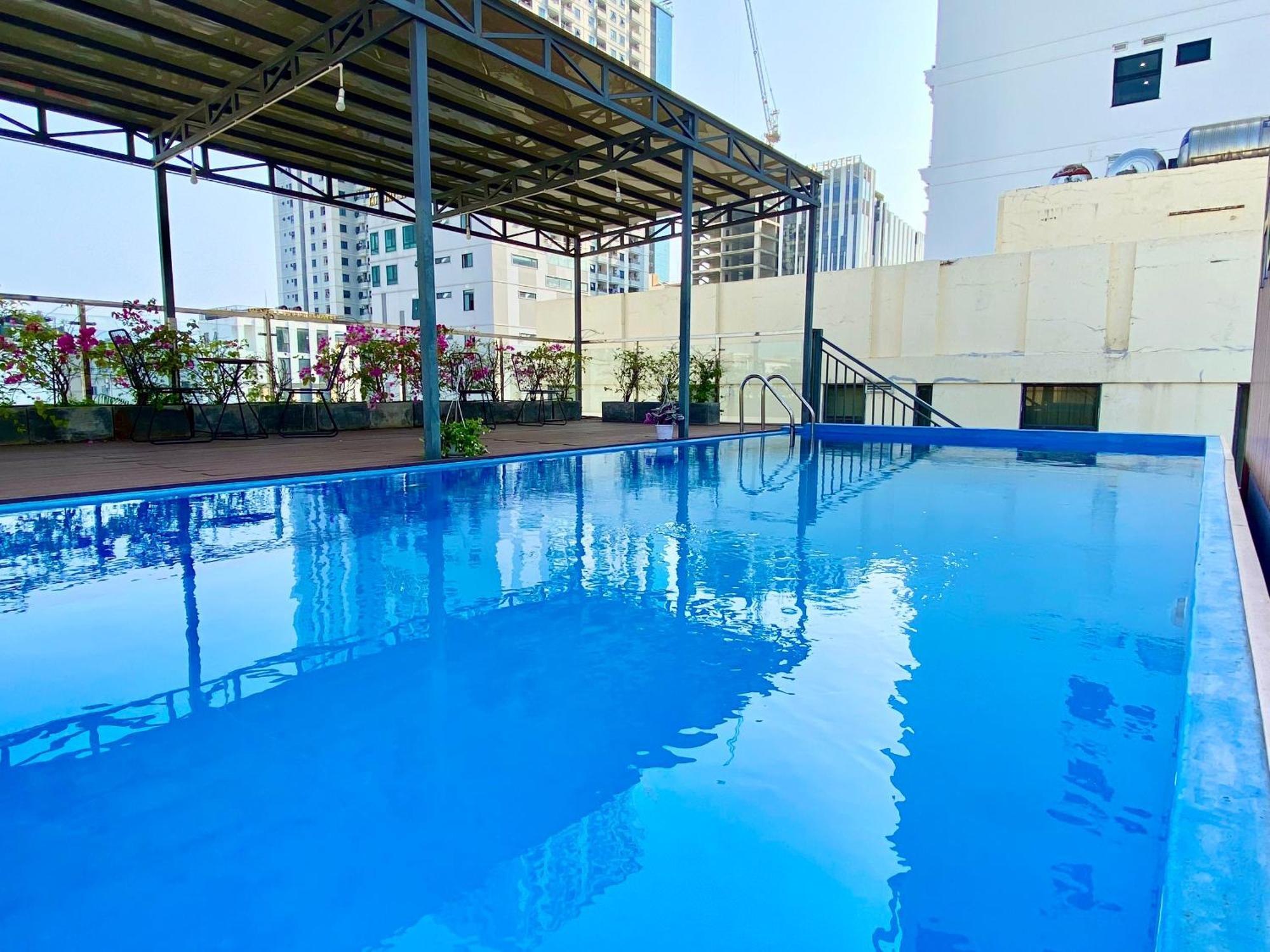 Hummer Hotel & Apartment Da Nang Beach 외부 사진